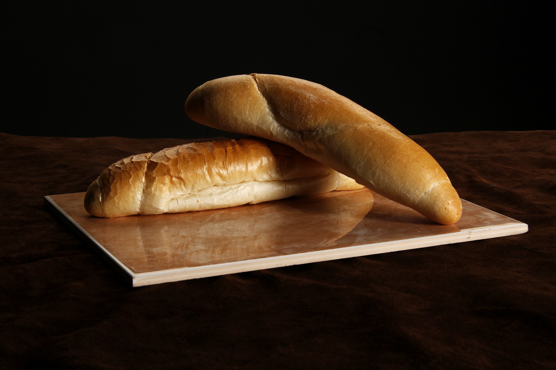 bread 565911 1920